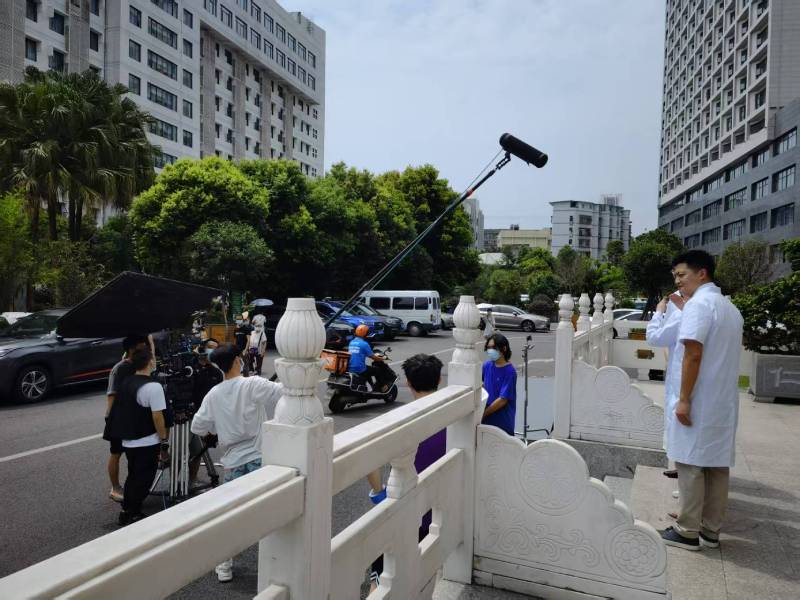 江北区广告片拍摄公司低成本实现高规格制作的诀窍